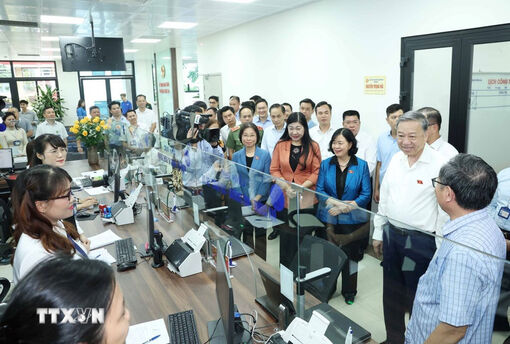 Kết luận về tiếp tục xây dựng tổ chức, hoạt động của đơn vị hành chính 2 cấp