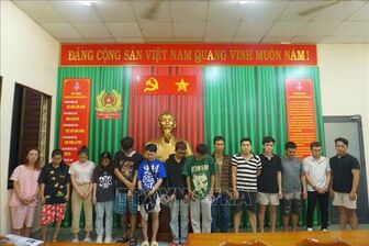Bắt khẩn cấp 31 đối tượng chuyên bán 'bóng cười' cho các nhà hàng, quán bar