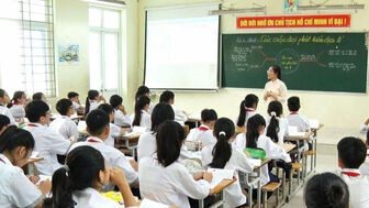 Điều chỉnh nội dung sách giáo khoa phù hợp thực tiễn