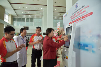 Đưa vào hoạt động Kiosk y tế thông minh tại bệnh viện