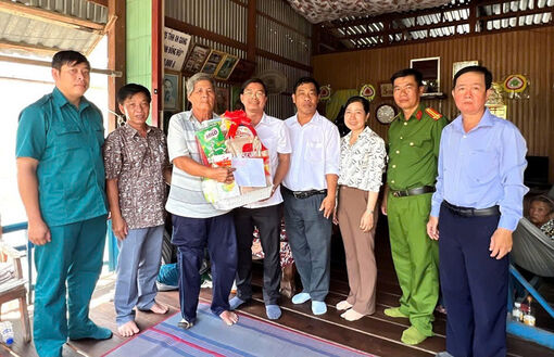 Nhiều địa phương tri ân người có công, gia đình chính sách