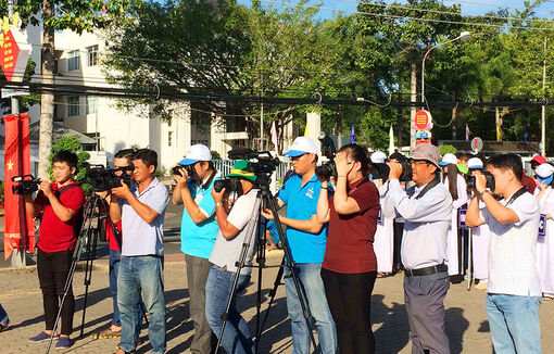 Báo An Giang phát huy truyền thống, vững tin vươn ra biển lớn Báo An Giang phát huy truyền thống, vững tin vươn ra biển lớn