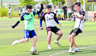 Thanh niên khỏe để cống hiến