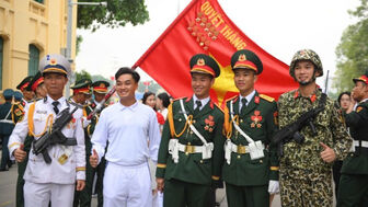 Các lực lượng tham gia tổng hợp luyện tại Quảng trường Ba Đình