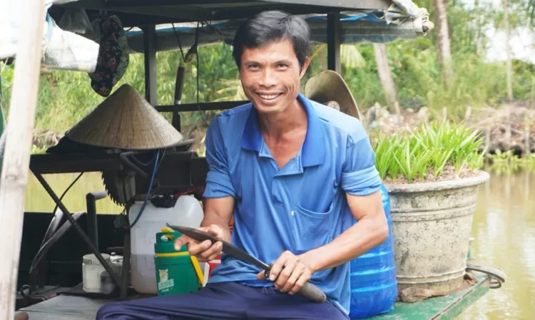 Những thợ rèn trên sông nước miền Tây
