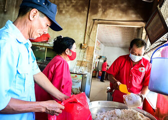 Những bếp ăn yêu thương