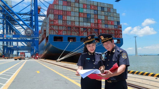 Quy định mới về phí, lệ phí hải quan đối với hàng hóa, phương tiện quá cảnh