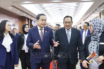 Chủ tịch Quốc hội Trần Thanh Mẫn thăm Trụ sở Thượng viện và Hạ viện Malaysia