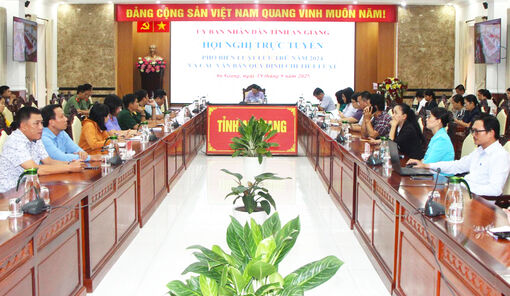 Hội nghị phổ biến Luật Lưu trữ năm 2024 và các văn bản quy định chi tiết