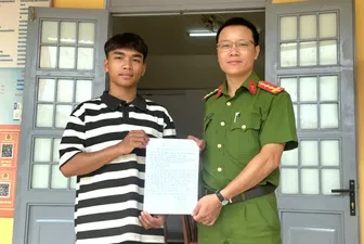 Xúc động khi xem phim Mưa đỏ, bạn trẻ tình nguyện tham gia nghĩa vụ công an1