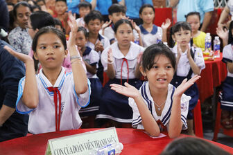 Công đoàn An Giang tổ chức “Đêm hội trăng rằm”