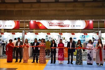 Doanh nghiệp dệt may Việt Nam tham gia triển lãm thương mại thời trang hàng đầu châu Á