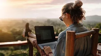 Mẹo tiết kiệm pin cho laptop Windows và MacBook