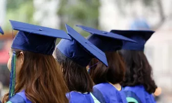 Sinh viên tốt nghiệp đúng hạn rất thấp, vì sao?