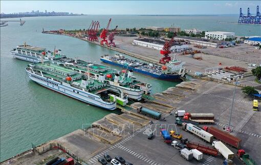 Bão MATMO đổ bộ vào miền Nam Trung Quốc, hàng trăm nghìn người phải sơ tán