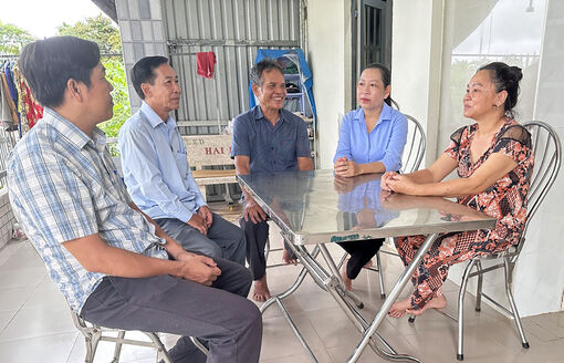 Đảng viên gần dân, chi bộ mạnh