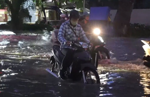 Nhiều nơi ở Cần Thơ bị ngập sâu do triều cường vượt báo động 3