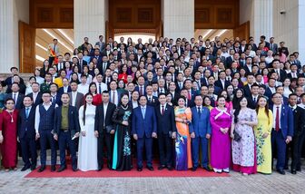 Thủ tướng đề nghị doanh nghiệp, doanh nhân Việt Nam phát huy '3 tiên phong'