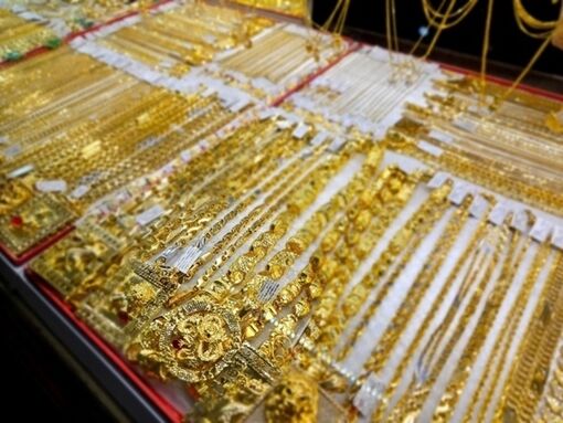 Giá vàng hôm nay (chiều 9-10): Tăng lên đỉnh cao mới
