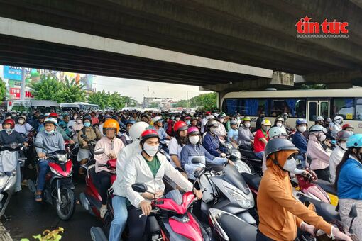 TP Hồ Chí Minh không cấm đăng ký mới xe máy sử dụng xăng trong khu trung tâm