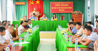 Lãnh đạo hai xã Vĩnh Thạnh Trung và Châu Phú đối thoại với doanh nghiệp
