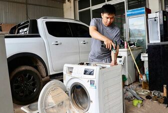 Mẹo 'cứu' đồ điện tử sau khi bị ngâm nước lâu