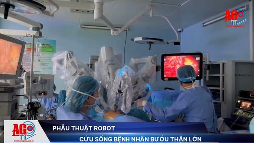 Phẫu thuật robot cứu sống bệnh nhân bướu thận lớn