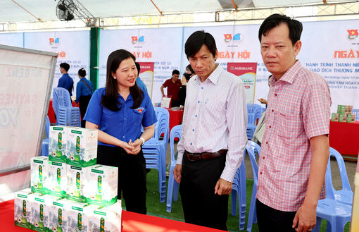 Thanh niên với chuyển đổi số trong giao dịch thương mại