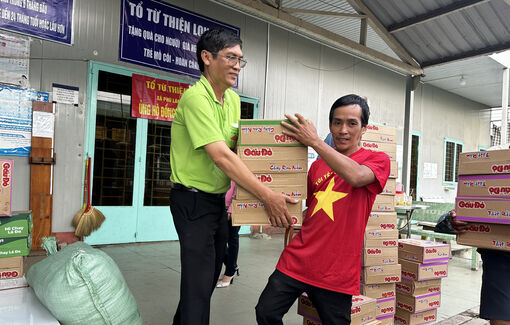 Xã Phú Lâm tổ chức chuyến hàng cứu trợ người dân bị thiên tai bão lũ