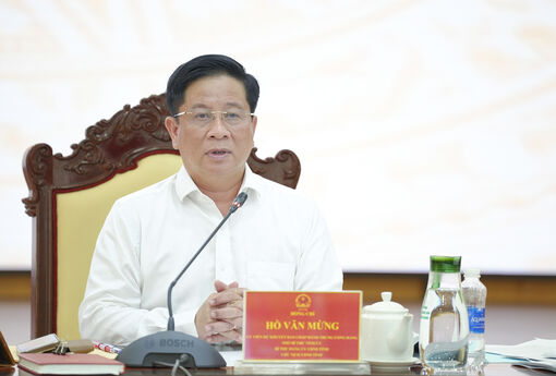 Chủ tịch UBND tỉnh An Giang nghe báo cáo công tác xây dựng chính sách đặc thù cho đặc khu Phú Quốc