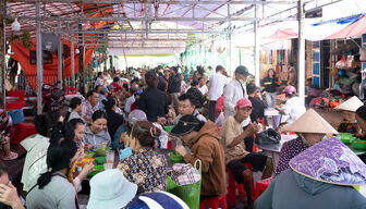 Lễ hội của lòng dân
