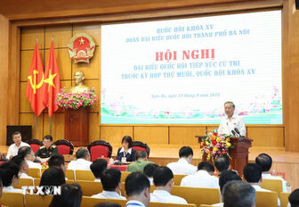 Lãnh đạo không phải người địa phương - Để cán bộ “vì trăm họ, không vì một họ”