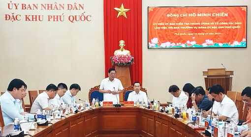 Đoàn công tác của Ủy ban Kiểm tra Trung ương làm việc với Ban Thường vụ Đảng ủy đặc khu Phú Quốc