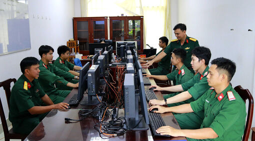 Tự học để trở thành “quân nhân số”
