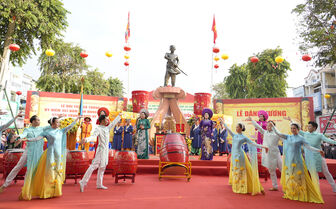 Lễ dâng hương Lễ hội truyền thống kỷ niệm 157 năm Anh hùng dân tộc Nguyễn Trung Trực hy sinh