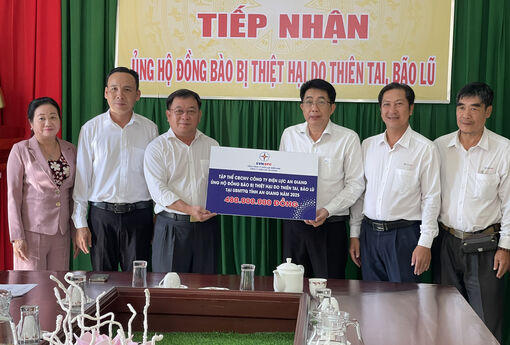 PC An Giang góp 480 triệu đồng ủng hộ đồng bào bị thiệt hại do thiên tai, bão lũ