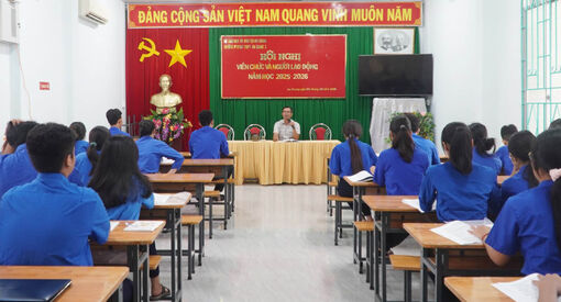 Tập huấn về giảm thiểu tình trạng tảo hôn, hôn nhân cận huyết cho học sinh dân tộc thiểu số