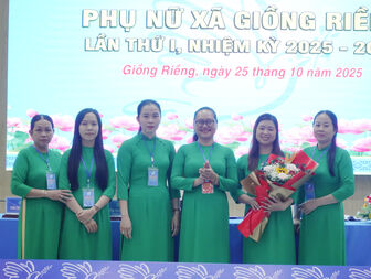 Hội Liên hiệp Phụ nữ xã Giồng Riềng giúp 68 hội viên thoát nghèo