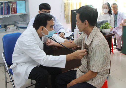 Khám, sàng lọc tim và hỗ trợ phẫu thuật tim bẩm sinh miễn phí cho người dân