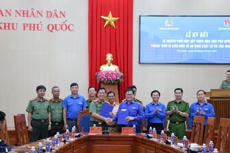Ký kết phối hợp phát động xây dựng “Đô thị văn minh” tại đặc khu Phú Quốc Ký kết phối hợp phát động xây dựng “Đô thị văn minh” tại đặc khu Phú Quốc