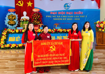 Hội Liên hiệp Phụ nữ xã Chợ Vàm giúp 30 phụ nữ khởi sự và khởi nghiệp thành công Hội Liên hiệp Phụ nữ xã Chợ Vàm giúp 30 phụ nữ khởi sự và khởi nghiệp thành công
