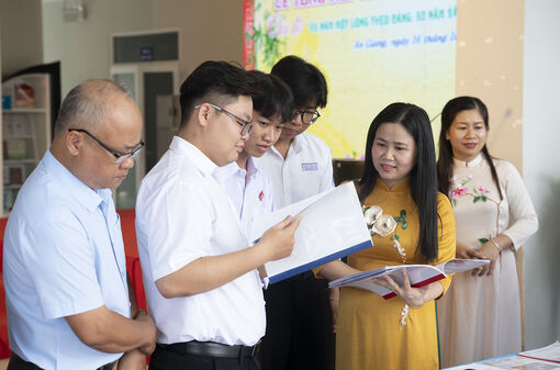 Người trẻ lan tỏa hình ảnh quê hương