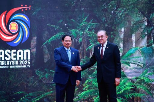 Thủ tướng Phạm Minh Chính bắt đầu các hoạt động tại Hội nghị Cấp cao ASEAN 47 Thủ tướng Phạm Minh Chính bắt đầu các hoạt động tại Hội nghị Cấp cao ASEAN 47