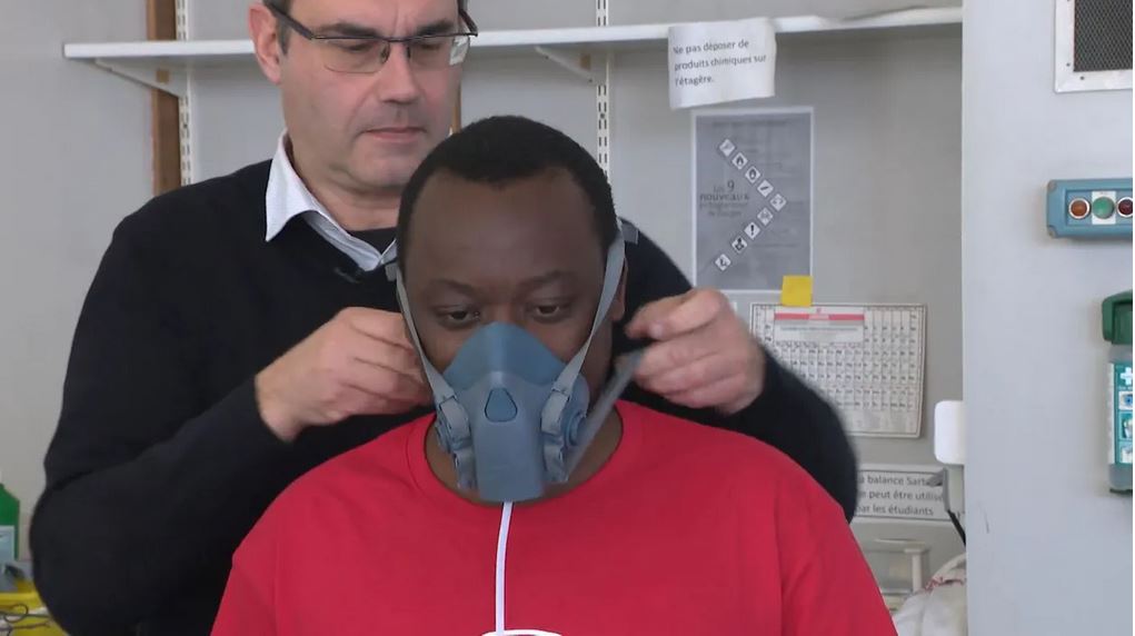 “Mũi điện tử”: Công nghệ ngửi được tương lai “Mũi điện tử”: Công nghệ ngửi được tương lai