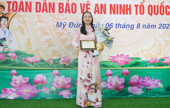 Nữ cán bộ tiên phong trong chuyển đổi số