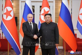 Tổng thống Putin gửi thông điệp tới nhà lãnh đạo Triều Tiên Kim Jong Un Tổng thống Putin gửi thông điệp tới nhà lãnh đạo Triều Tiên Kim Jong Un