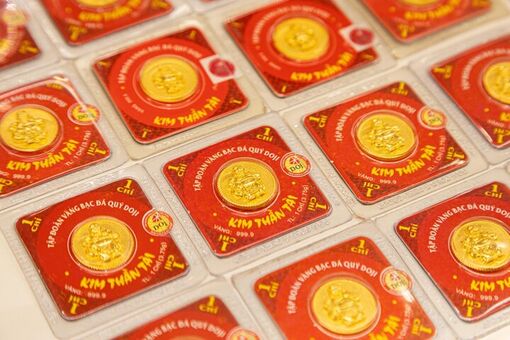 Giá vàng hôm nay 29/10: Tiếp tục lao dốc không phanh, xuống mức thấp nhất 3 tuần