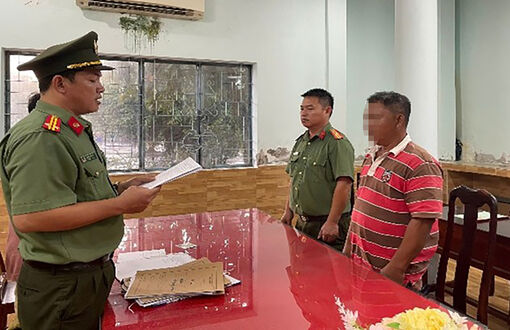 Khởi tố, bắt tạm giam hai thuyền trưởng tổ chức cho người khác xuất cảnh trái phép