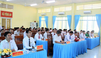 Hội đồng nhân dân xã Vĩnh An thông qua nhiều nghị quyết Hội đồng nhân dân xã Vĩnh An thông qua nhiều nghị quyết