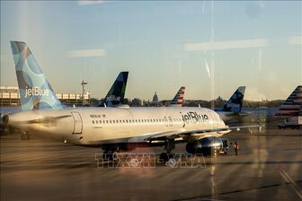 Máy bay hạ cánh khẩn cấp tại Mỹ do gặp sự cố Máy bay hạ cánh khẩn cấp tại Mỹ do gặp sự cố